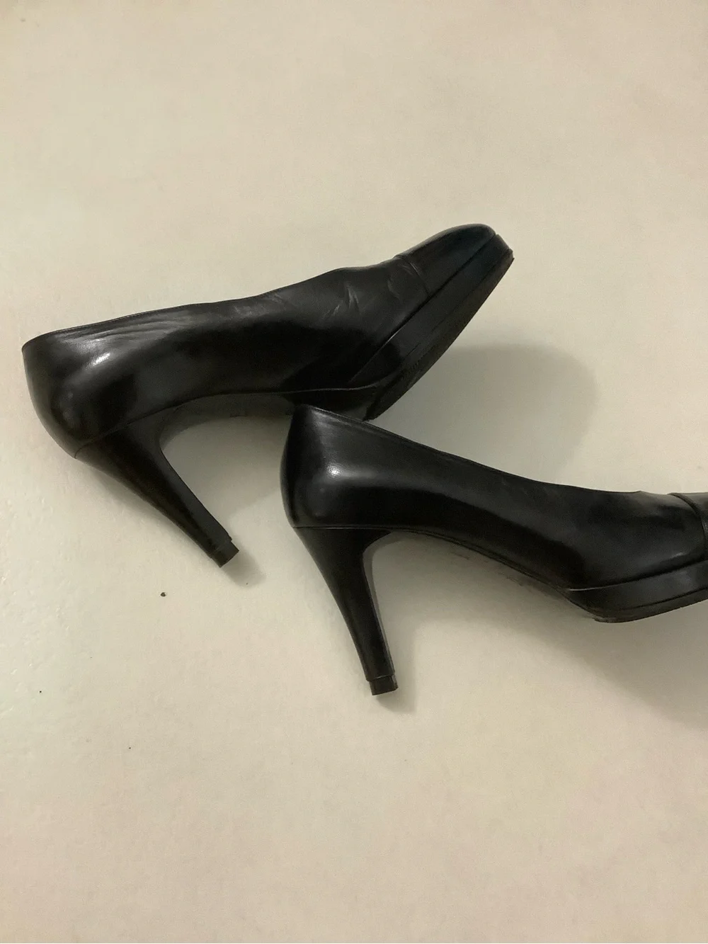 Authentic vintage Chanel Cap Toe Pumps heel size 35